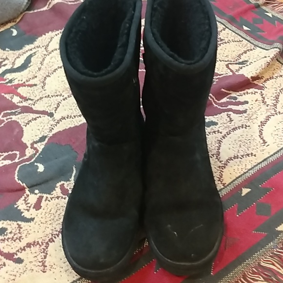 UGG Shoes - 🍁UGG black boots
